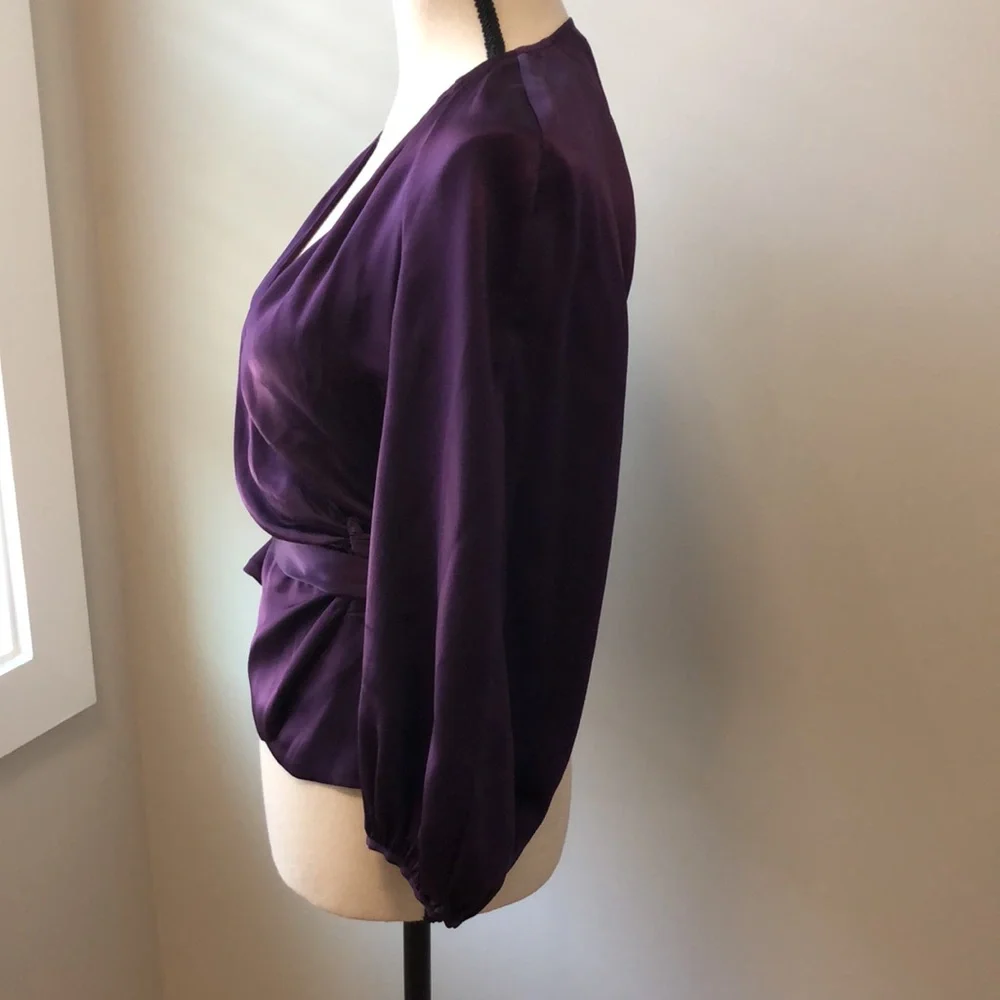 Diane Von Furstenberg 100% silk Purple Wrap Blouse 4 - Picture 7 of 16